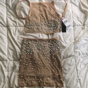 Gorgeous beaded and pearl set